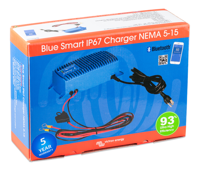 BPC121715106_Blue Smart IP67 Charger 12-17(1) 120V NEMA 5-15 (box) 