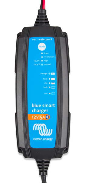 Blue Smart IP65s 12V 5A (close-up)