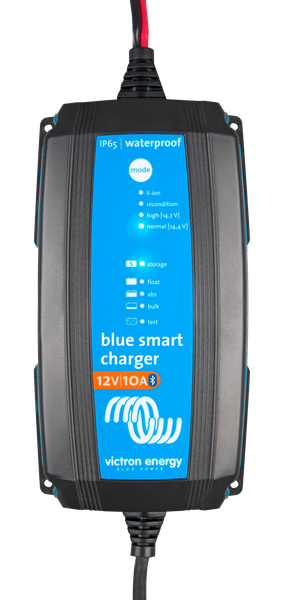 Blue Smart IP65 Charger 12V 10A (top)