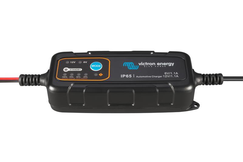 Automotive IP65 Charger 6V/12V-1,1A (charger-close-up)